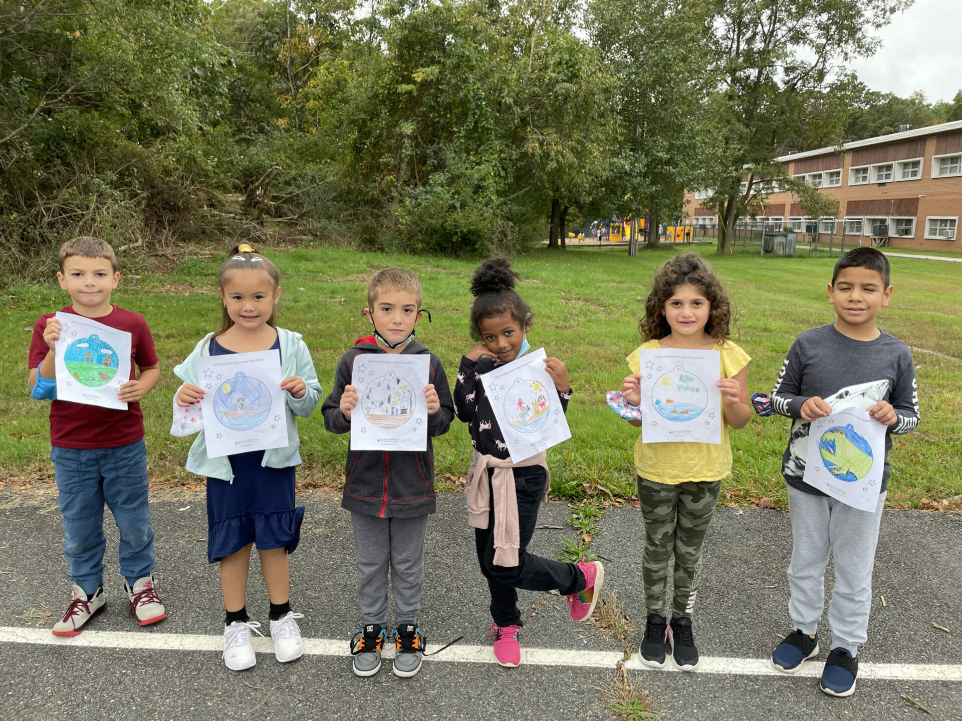 Read more about the article Hopatcong students design ornaments to represent NJ on national holiday tree in DC